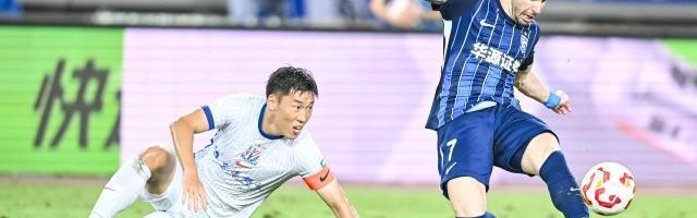 申花残阵送三镇温暖 沪上蓝魔9月要攀更高火焰山